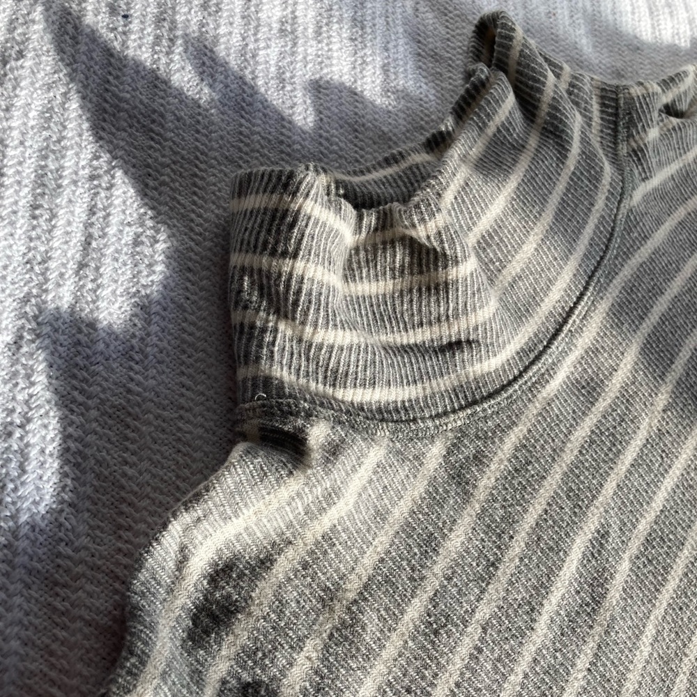 Madewell Pullover - image 8